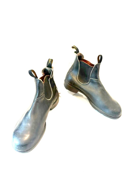 Blundstone Other - Blundstone Black Leather Chelsea Boots